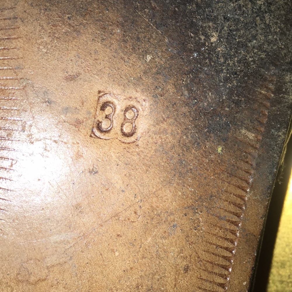 Shoes - Picture 4 of 4
